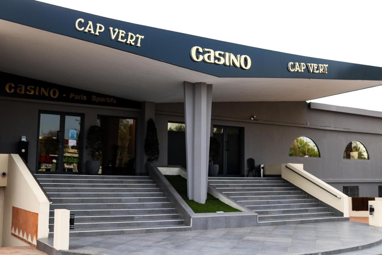 Airport Hotel Casino Du Cap-Vert Dakar Bagian luar foto