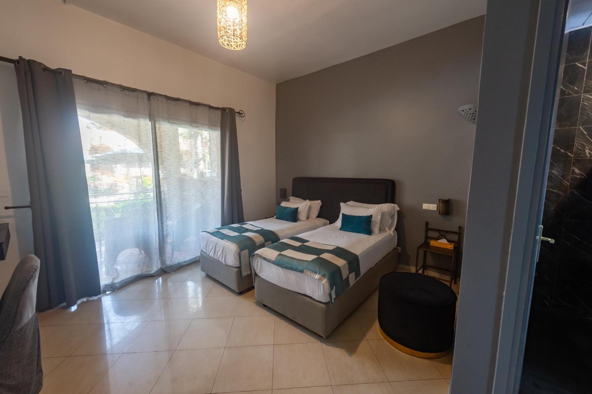 Airport Hotel Casino Du Cap-Vert Dakar Bagian luar foto